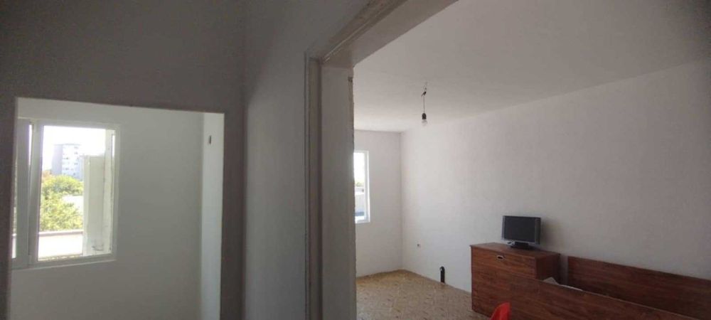 Продава се Едностаен апартамент в Хасково, Бадема - 42 кв.м за 911 €/кв.м - Снимка #2