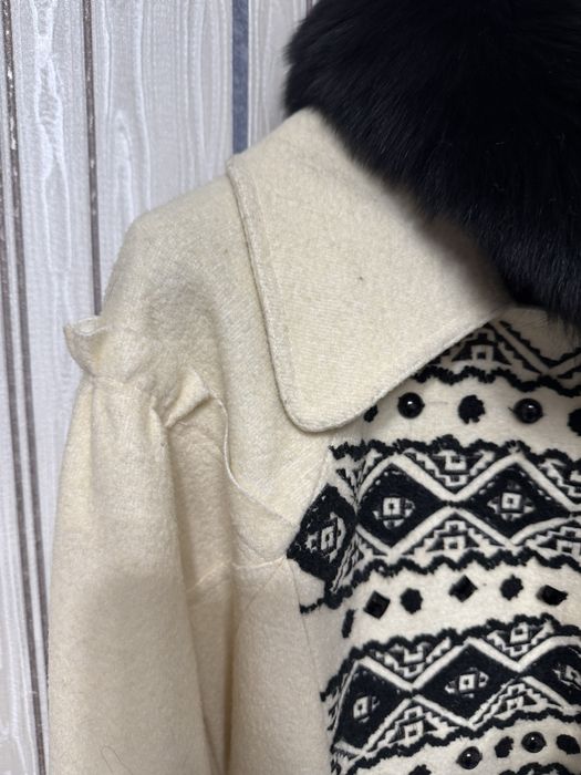 Пальто белое Gianfranco Ferre