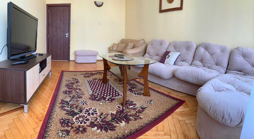 Дава се под наем Двустаен апартамент в Бургас, Лазур - 60 кв.м за 280.5 € - Снимка #2