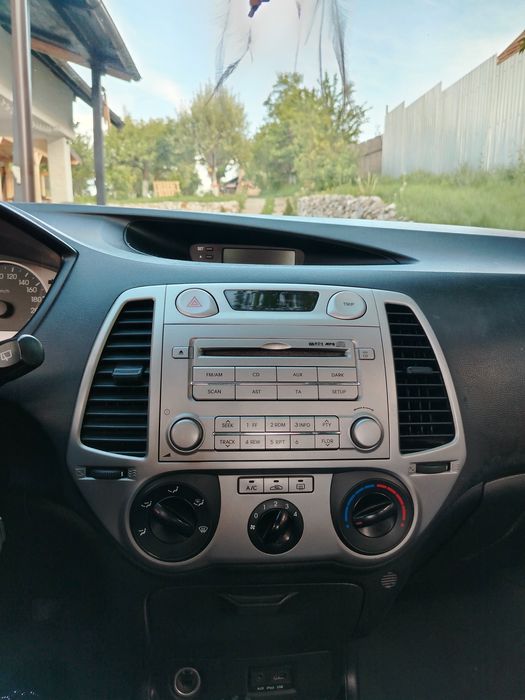 Vând Hyundai i20 1.2 benzină 2011