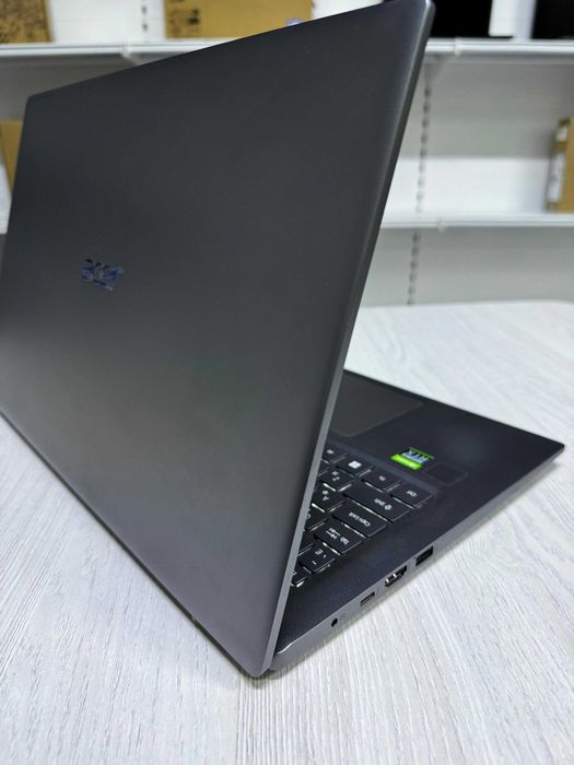 Игровой ноутбук Acer Swift X