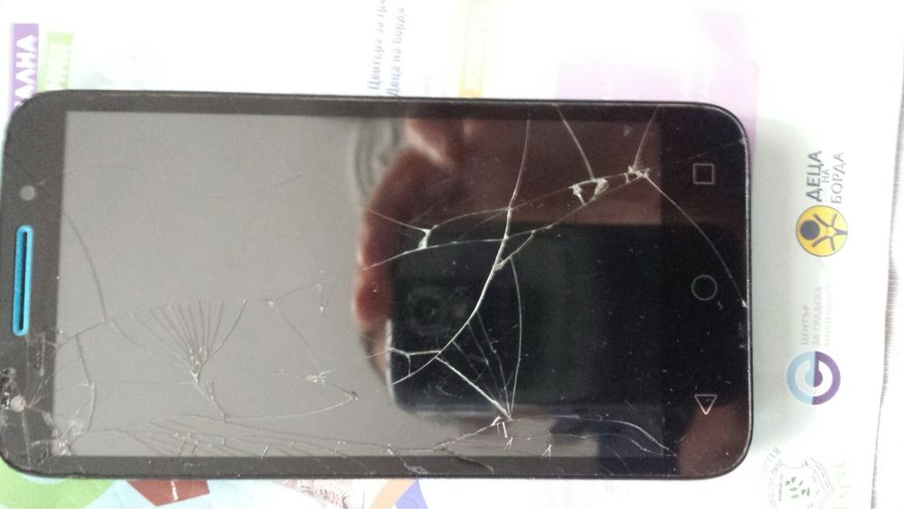 2 телефона Alcatel и BLU работещи за 59€