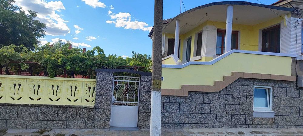 Продава се Къща в с. Маломир, Област Ямбол - 93 кв.м за 646 €/кв.м - Снимка #1