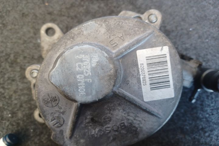 Pompa vacuum mecanica 8200376925 8200376925 Nissan Qashqai prima gene