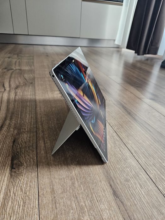 Tableta Microsoft Surface Pro 4, Intel i5, 8GB DDR3, SSD 256GB, 12.3"