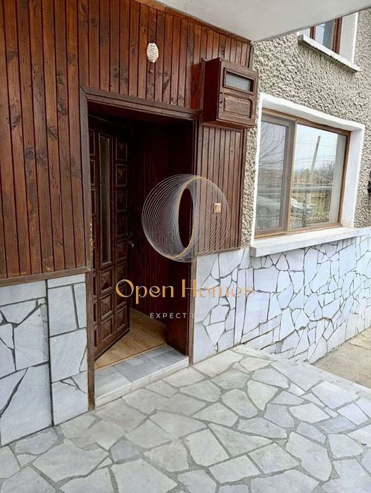 Обзаведена къща в с. Главиница