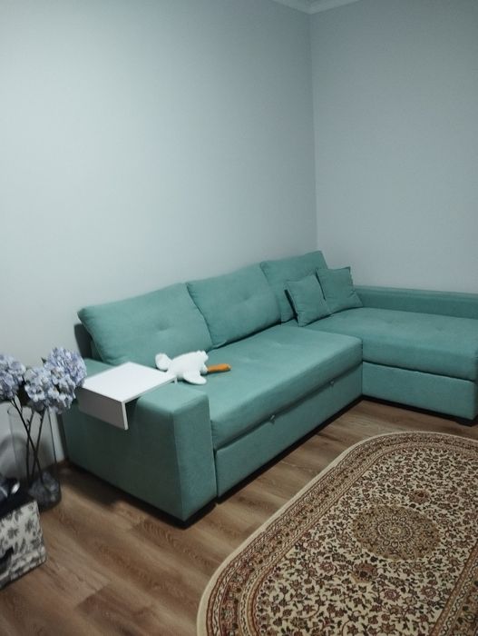 Продается уголок