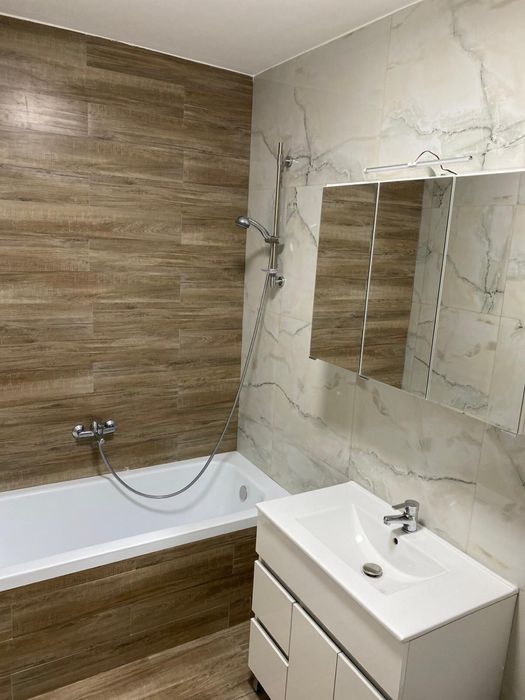 Dau in chirie apartament 2 camere zona Rivus Mall