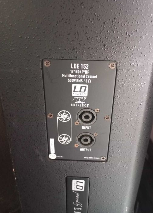 Vând 2 boxe și 2 subwoofer!