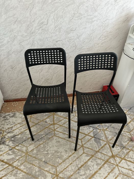 Продам 2 стула в хорошем состоянии