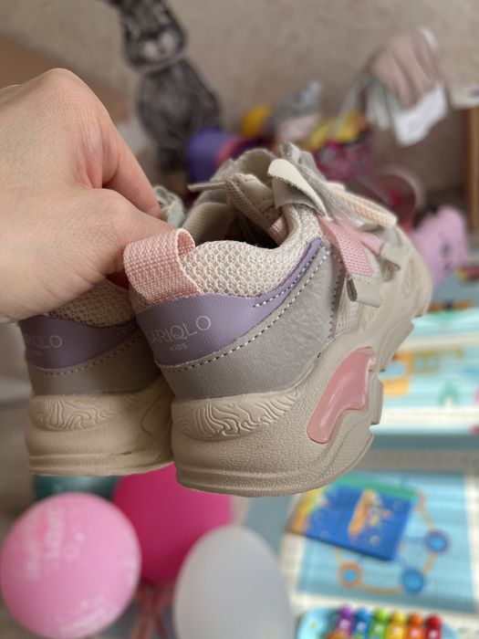 Кроссовки доя девочки