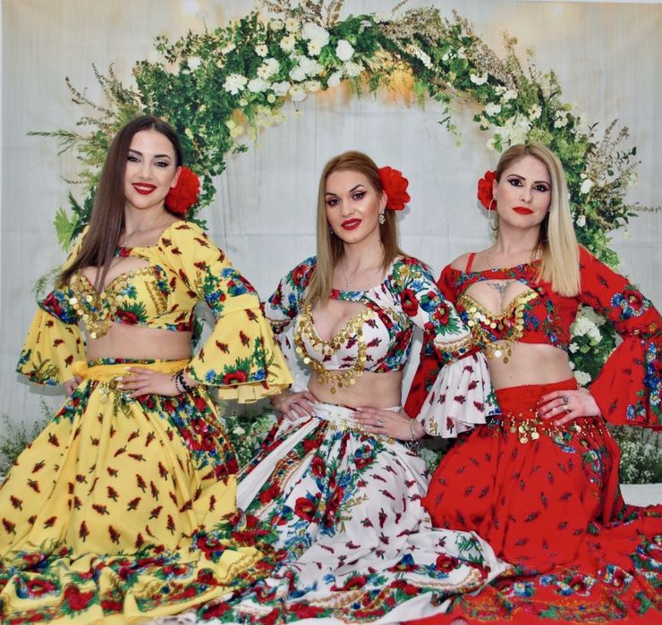 Dansatoare și Ursitoare