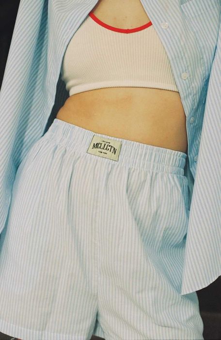 Двойка из рубашки и шорт