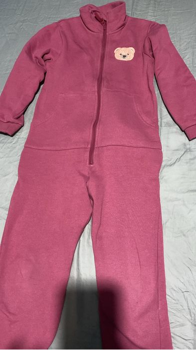 Продам пакет вещеи на девочку