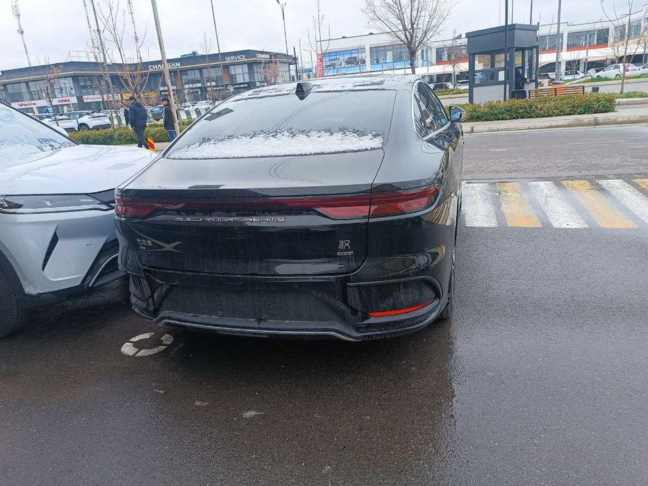 BYD Han 605 km Smart Premium  narxi 32300