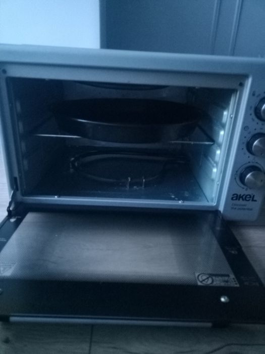 Срочна продам печку AKEL