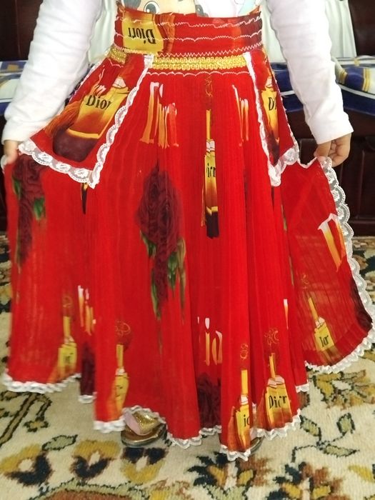 Vând fuste țigănească de copiii
