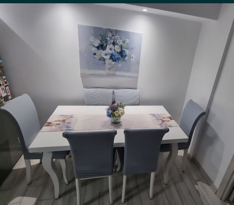 Set masa cu scaune culoare alba