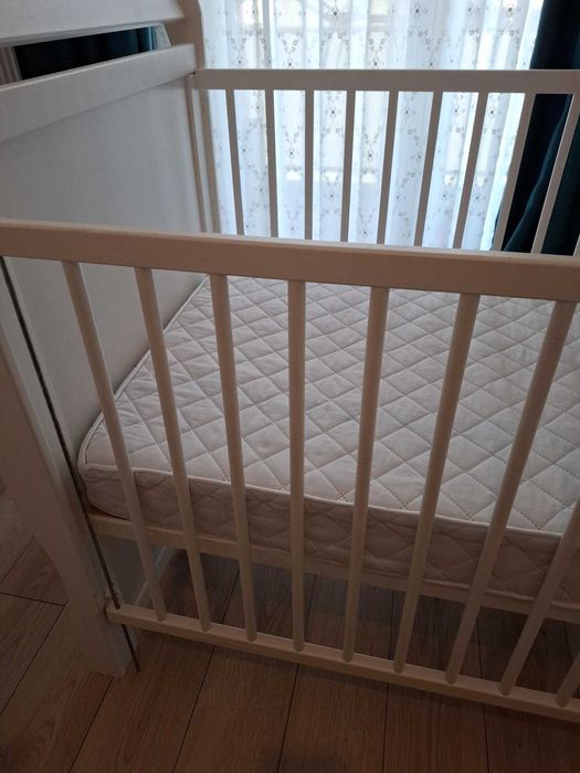 Patut din lemn pentru copii