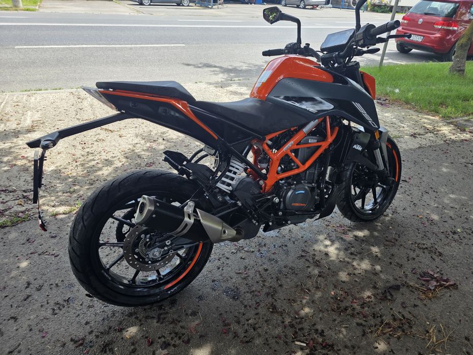KTM 390  DUKE model 2023
