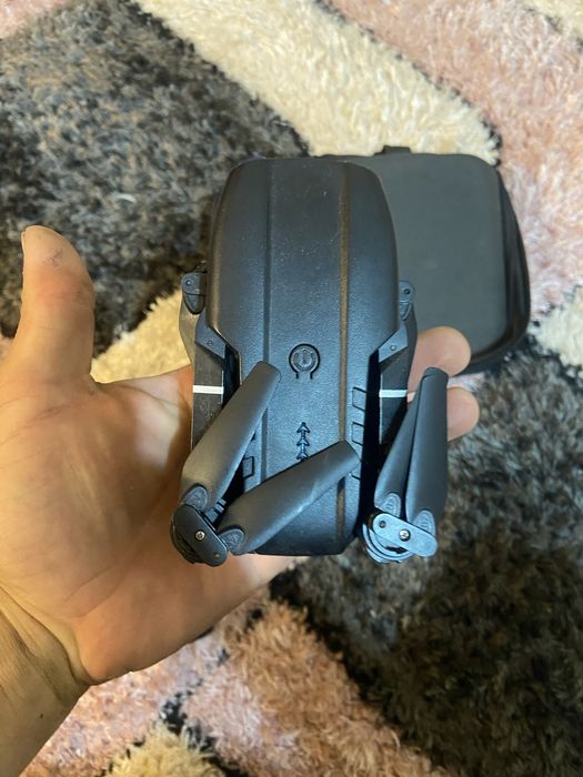 Vand drona  cu camera