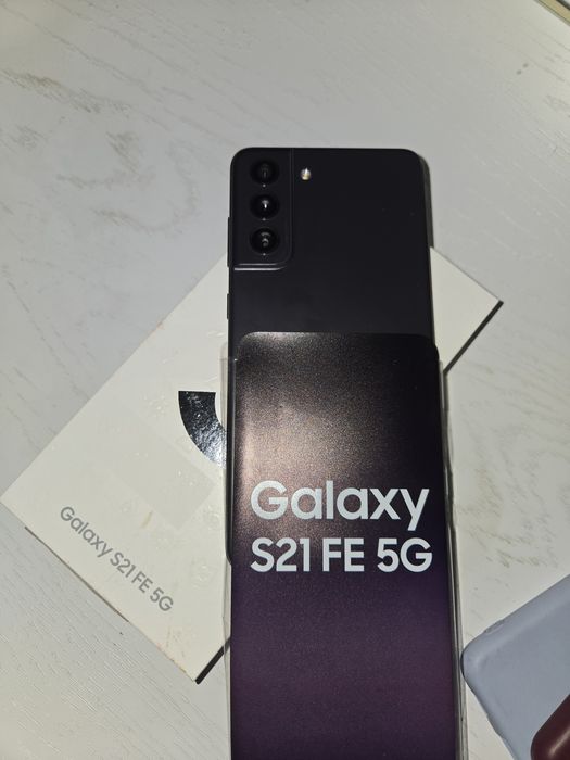 Телефон samsung 21 fe