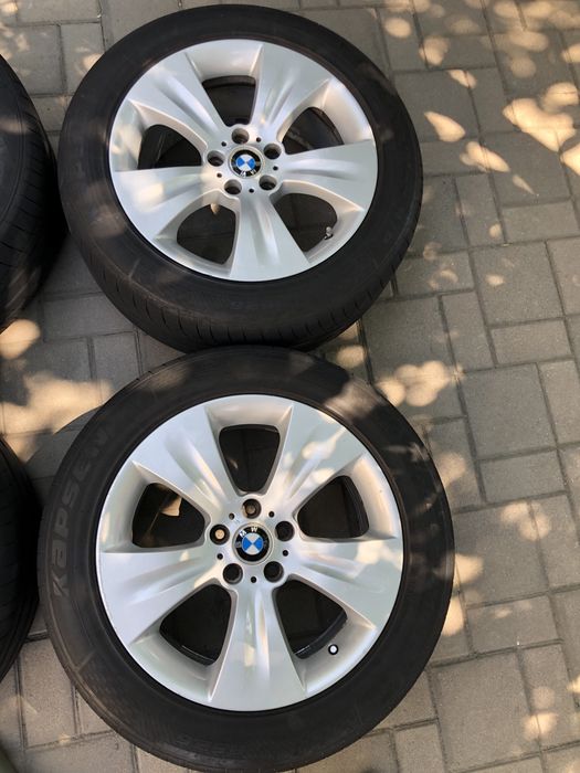 Продам резину с дисками r19