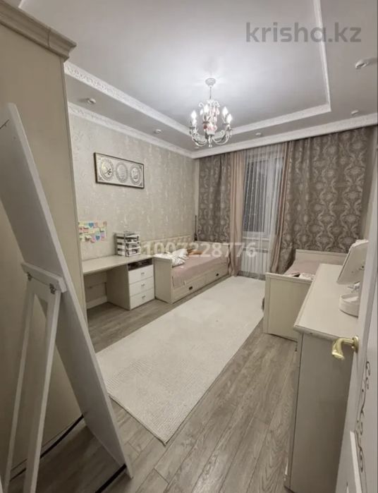 Продам 4-комнатную квартиру