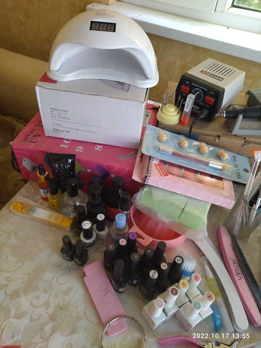 Продам все для маникюра
