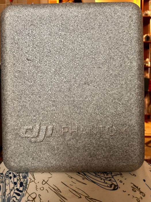 Квадрокоптер, дрон,DJI Phantom 4 pro