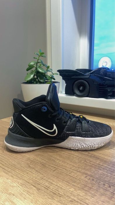 Nike Kyrie 7 basketball shoes