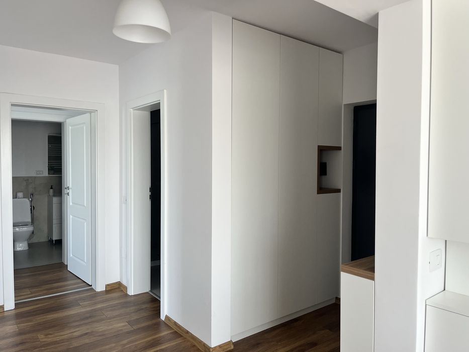 Apartament 3 camere de închiriat – modern, complet mobilat și utilat