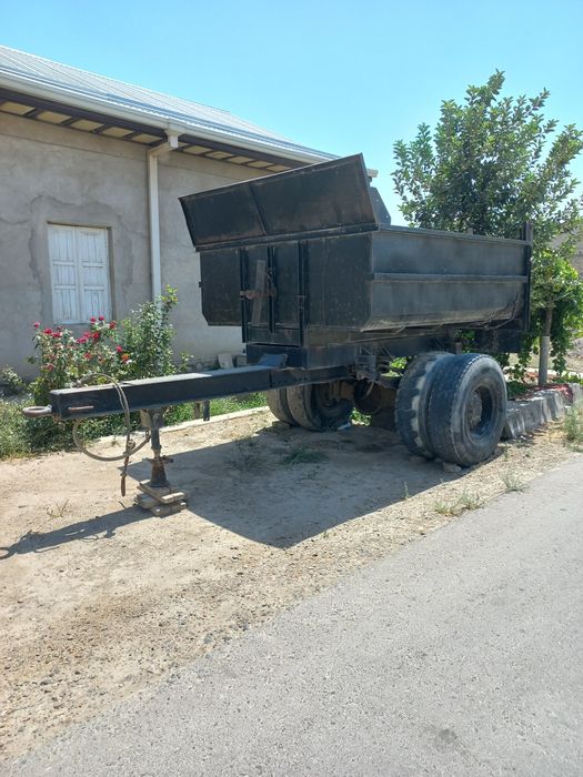 Прицеп сотилади .