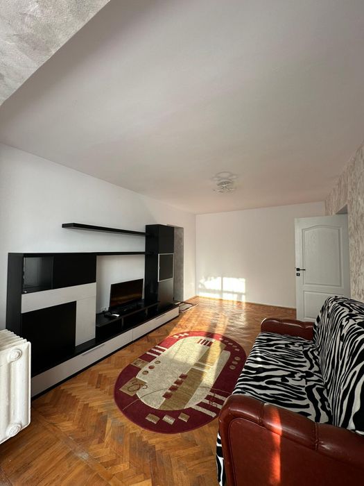 Închiriez apartament 2 camere aer condiționat centrala termica