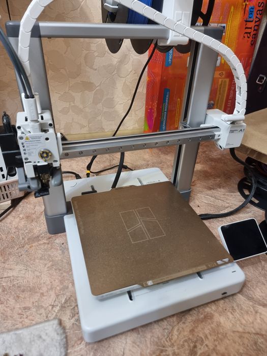Продам 3д принтер Bambu Lab a1 combo