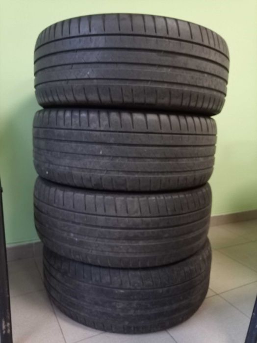 Мишелин 235 45 18 /Дот 34 18/ Пилот Спорт 4 Летни