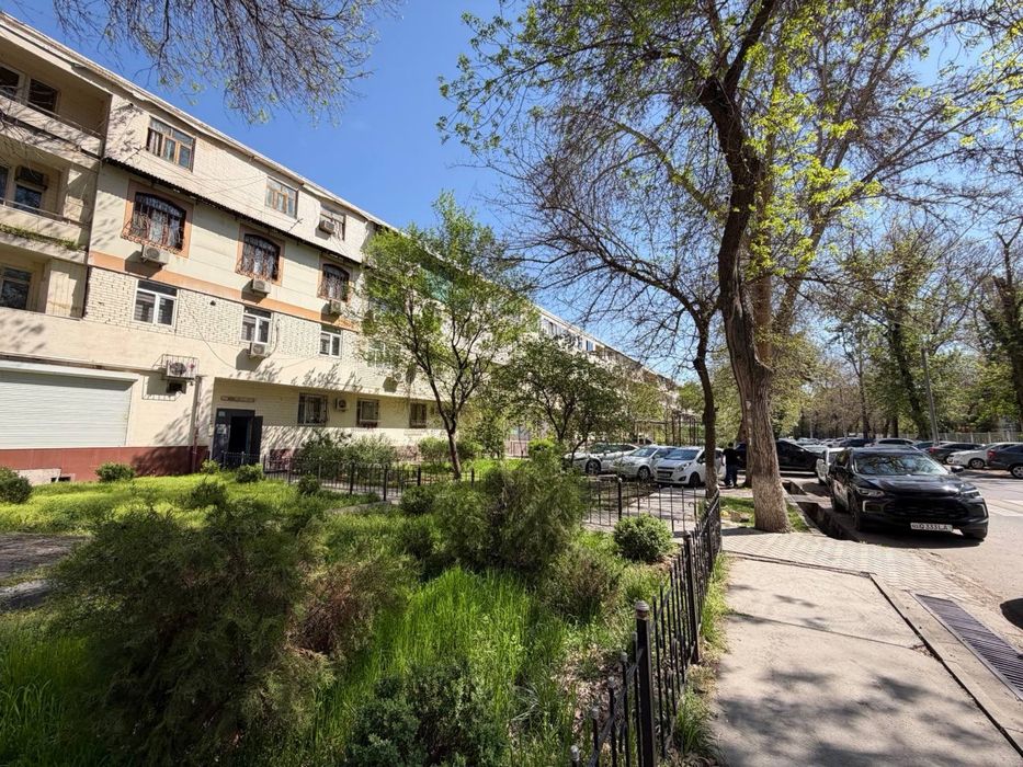 Ц-7 Цум 2/2/4 60кв.м хороший ремонт с мебелью и техникой (ор-р Бон)