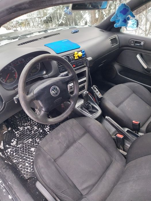 Vând Volkswagen Bora