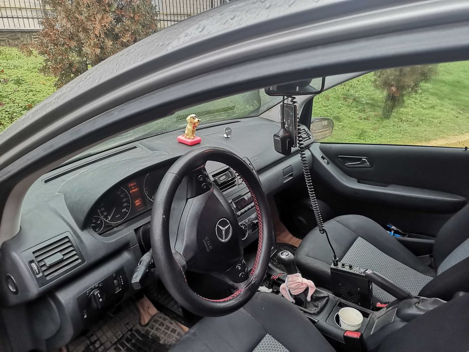 Vând Mercedes A180