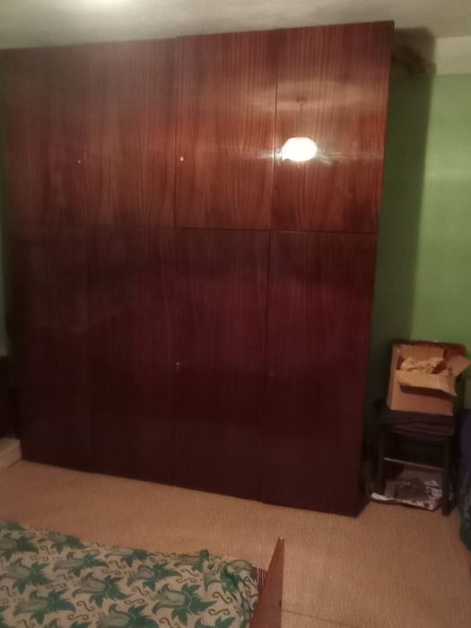 Спалня с гардероб