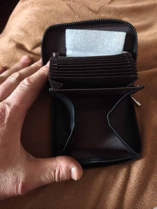 Два модела мини портфейл за жени