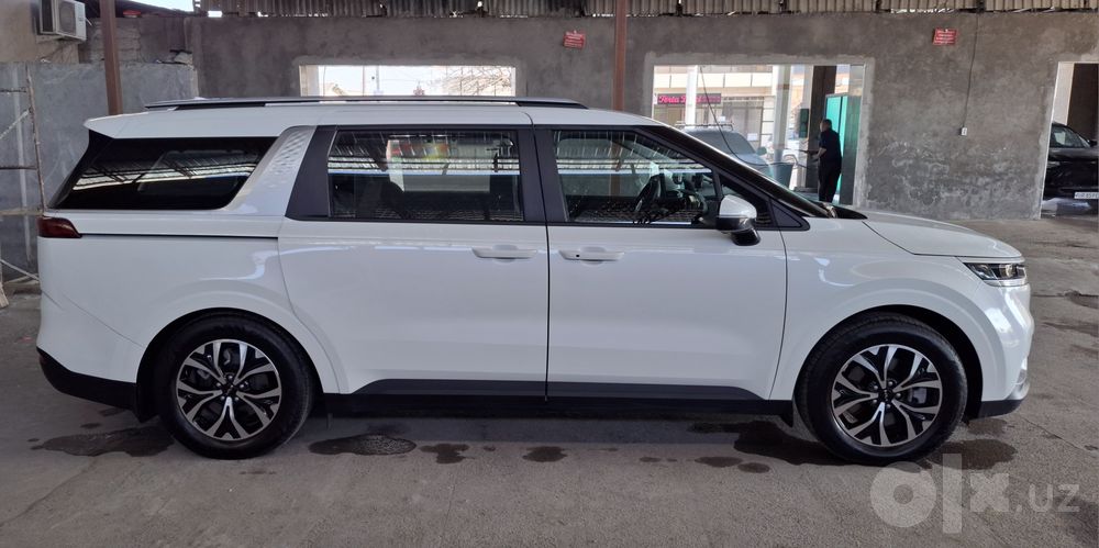 KIA CARNIVAL срочна сотилади