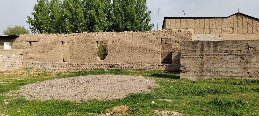 Ховли сотилади 6,4 сотих