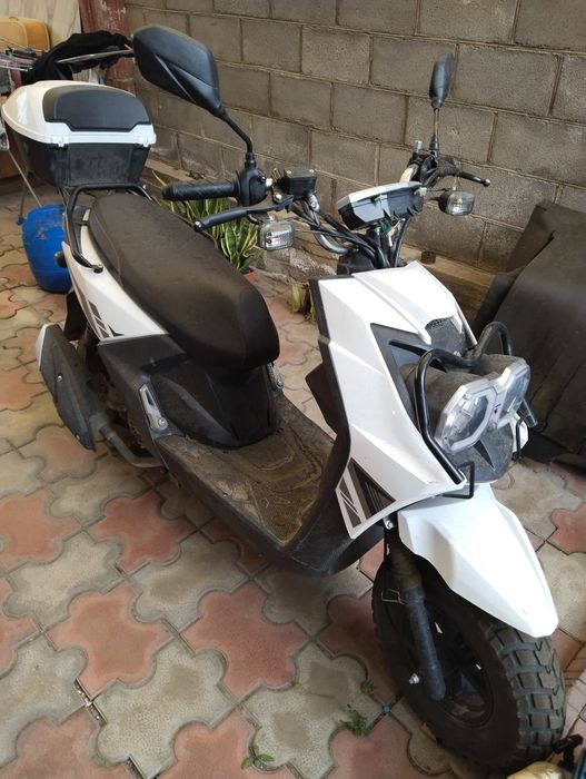 Продам мопед почти новый