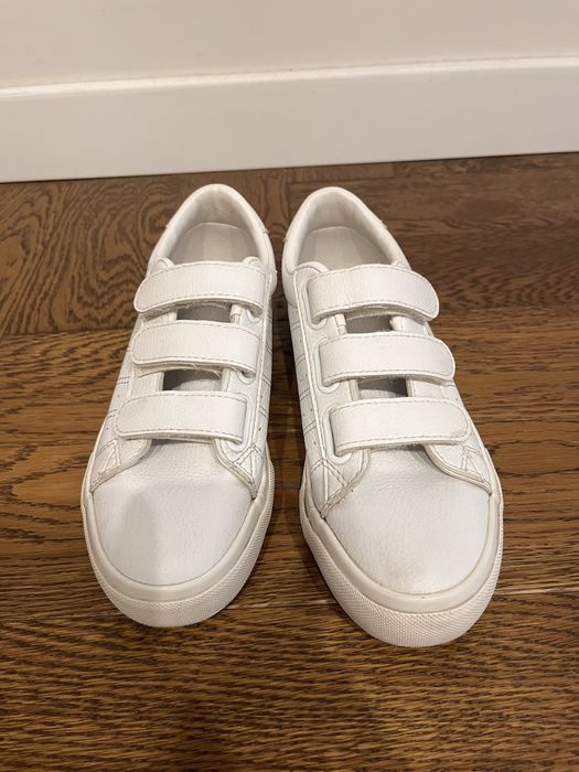 Продам белые кеды