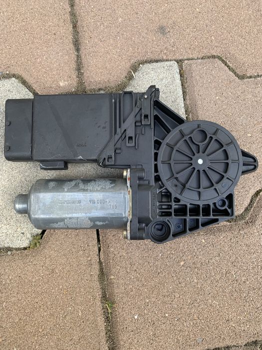 Моторче машинка лява дясна ел стъкла пасат 4 passat 4