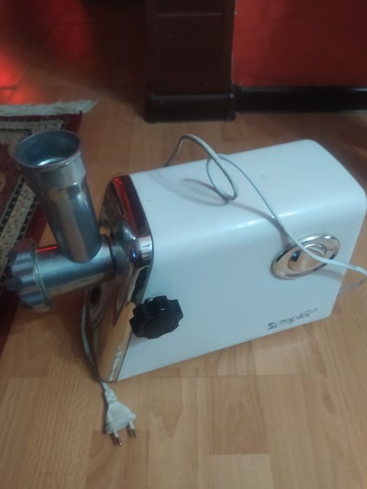 Мясорубка электрический