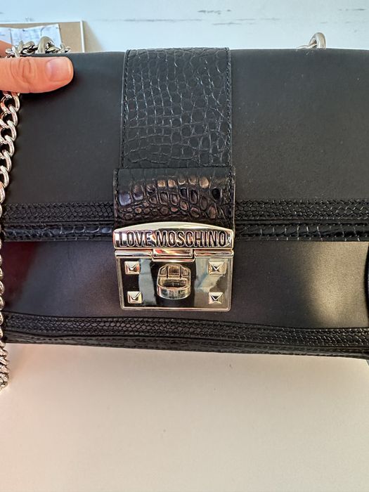 Оригинална чанта LОVE MOSCHINO с естествена кожа