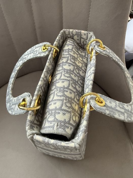 Сумка под диор