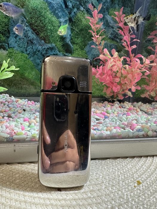 Продам Nokia 6700 Classic Silver